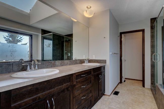 71 Chapman Green Se, House other with 5 bedrooms, 4 bathrooms and 4 parking in Calgary AB | Image 20
