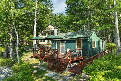 286 Rattlesnake Is, Alton Bay, NH, 03810-4083 | Card Image