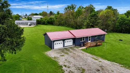 2397 Adamsville Rd, Zanesville, OH, 43701-8902 | Card Image