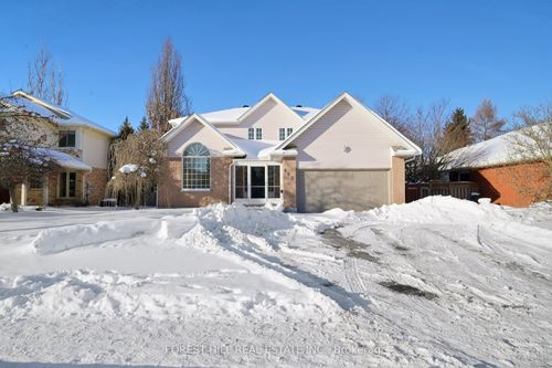 683 Willow Rd, Guelph, ON, N1H8K2 | Card Image