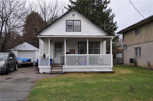 391 Lawrence Ave, Kitchener, ON, N2M1Y7 | Card Image