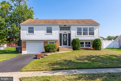 1037 Lynwood Ln, SOMERDALE, NJ, 08083-2215 | Card Image