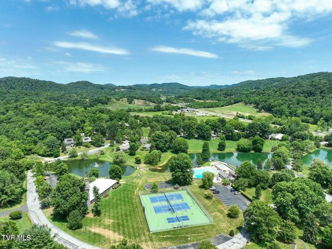 55 Grove Hill Rd, House other with 3 bedrooms, 4 bathrooms and null parking in Kingsport TN | Image 80