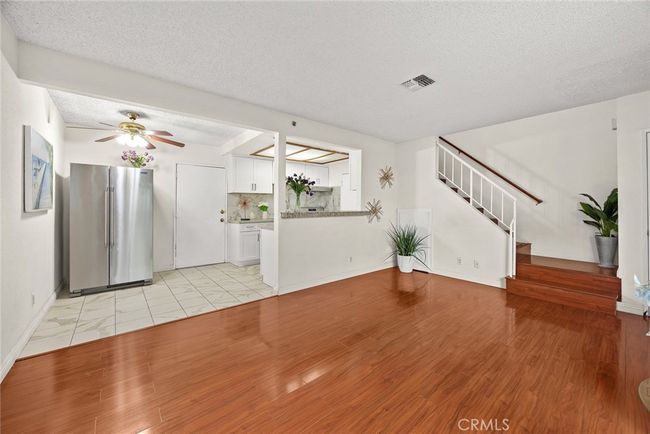 APT-2 - 915 Carob Way, Condo with 3 bedrooms, 3 bathrooms and 2 parking in Montebello CA | Image 9