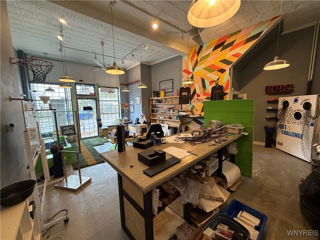 Commercial Lease in Buffalo 5