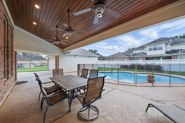 Covered patio | Image 46