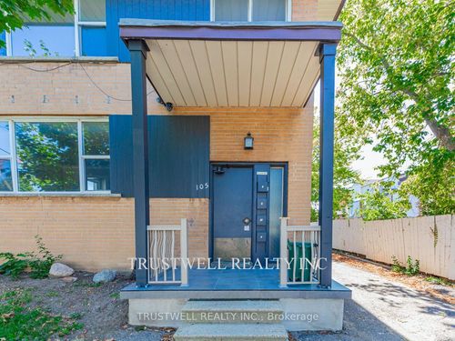 3-105 Mary St E, Whitby, ON, L1N2P3 | Card Image