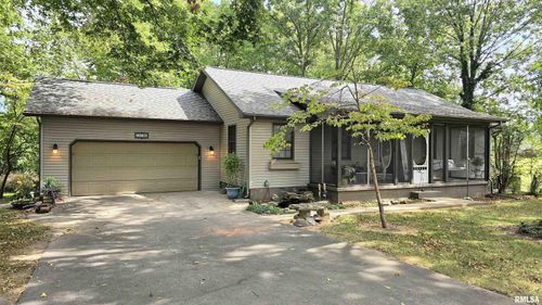 12196 Laguna Dr, Marion, IL, 62959-8656 | Card Image