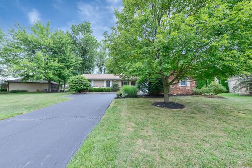 8950 Easton Dr, Pickerington, OH, 43147-9687 | Card Image