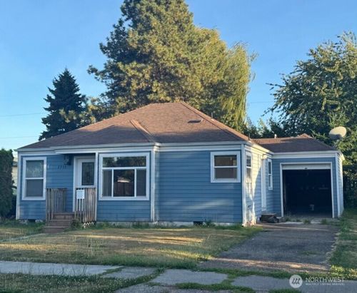 2933 Garfield St, Longview, WA, 98632-2042 | Card Image