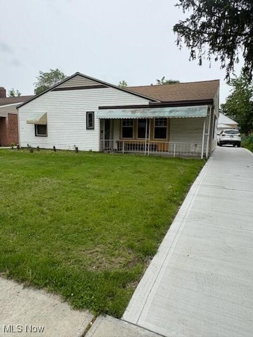 3800 Wendy Dr, Cleveland, OH, 44122-6449 | Card Image