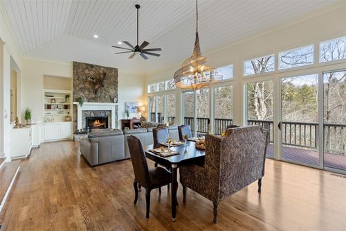 17 River Overlook Rd, Sapphire, NC, 28774-8740 | Card Image