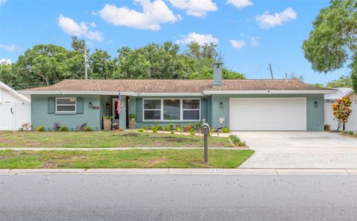 2405 Summerlin Dr, CLEARWATER, FL, 33764-2819 | Card Image
