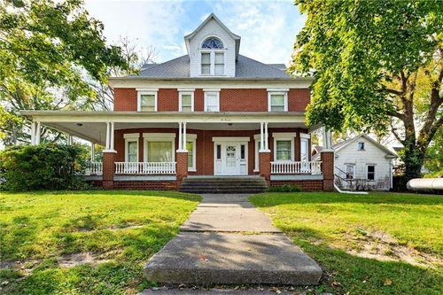 514 E 8th St, Trenton, MO, 64683-2339 | Card Image