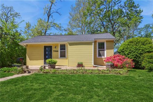 7344 Oak St, Kansas City, MO, 64114-1450 | Card Image