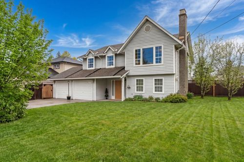 8442 Harms St, Mission, BC, V2V6G2 | Card Image