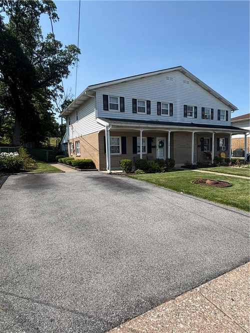 730 E Chew St, Allentown, PA, 18109-2102 | Card Image