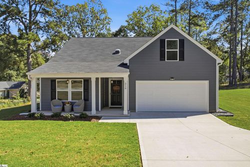 216 Woodfield Avenue, Fountain Inn, SC, 29644 | Card Image