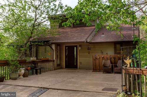 120 Swan St, LAMBERTVILLE, NJ, 08530-1053 | Card Image