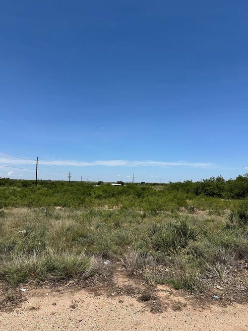 000 32nd St, Snyder, TX, 79549 | Card Image
