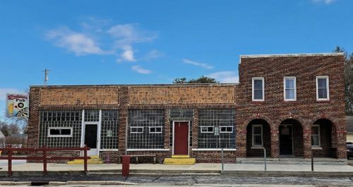 501 County Road H, Fredonia, WI, 53021-9634 | Card Image
