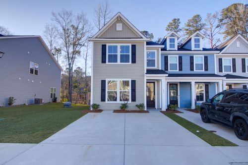 495 Green Fern Dr, Summerville, SC, 29483-4667 | Card Image