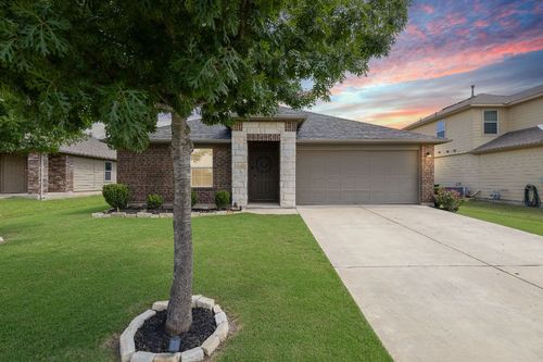 413 Luna Vista Dr, Hutto, TX, 78634-4578 | Card Image