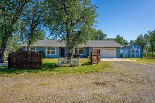 16651 Dorvel Ln, Anderson, CA, 96007-9552 | Card Image