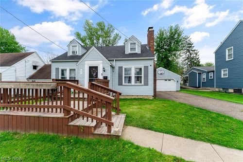 51 Renwick Dr, Poland, OH, 44514-1570 | Card Image