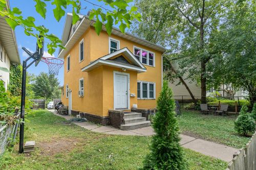 1942 Oliver Ave N, Minneapolis, MN, 55411-2402 | Card Image