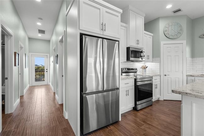 22318 Vista Del Mar, House other with 4 bedrooms, 3 bathrooms and 5 parking in Galveston TX | Image 15