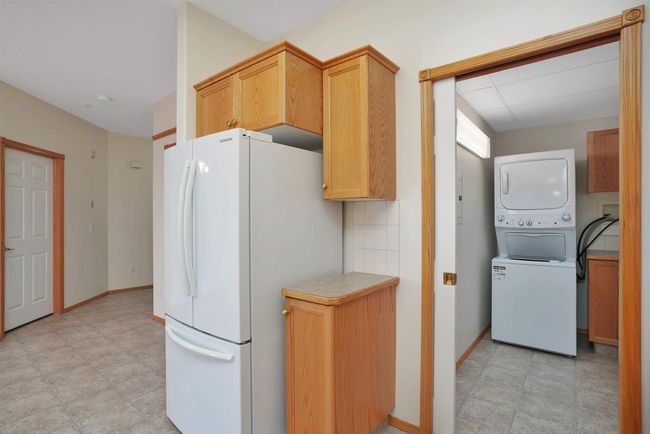212 - 5300 48 St, Condo with 1 bedrooms, 2 bathrooms and 1 parking in Red Deer AB | Image 12