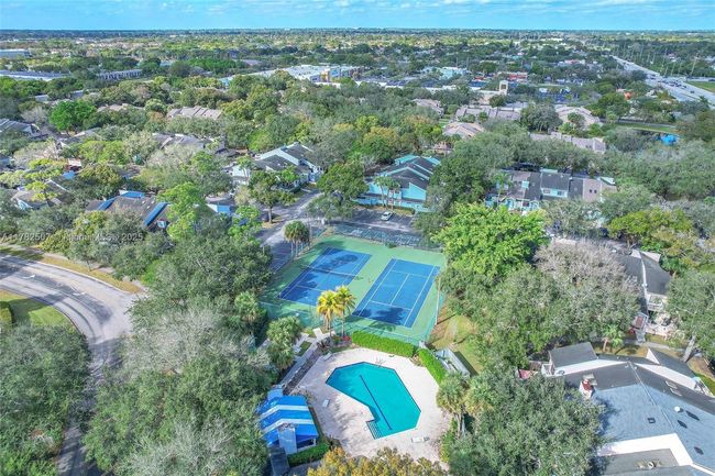 2133 Champions Way, Townhouse with 2 bedrooms, 2 bathrooms and null parking in North Lauderdale FL | Image 21