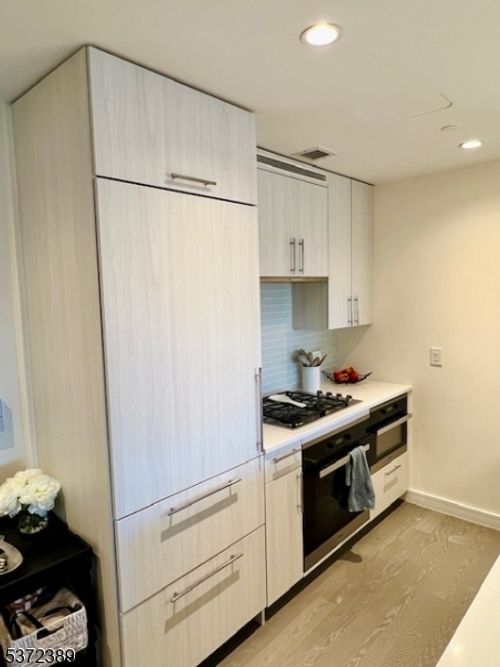 unit-221-30 Melrose Ter, Long Branch, NJ, 07740-6856 | Card Image