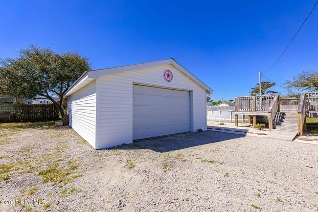 302 Bayview Dr, House other with 3 bedrooms, 2 bathrooms and 1 parking in Harkers Island NC | Image 31