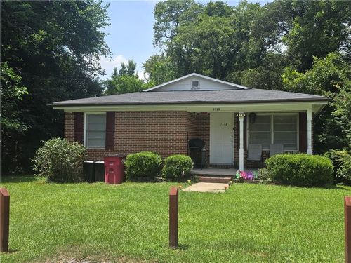 1818 Kinder Kare Dr, Macon, GA, 31217-4350 | Card Image