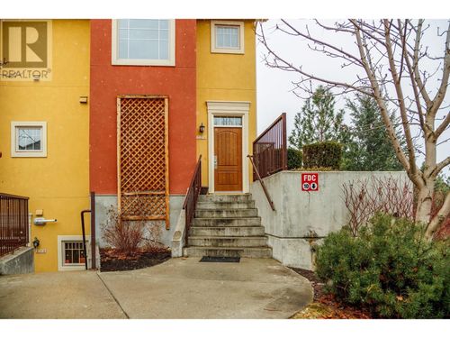 229-1795 Country Club Dr, Kelowna, BC, V1V2V9 | Card Image