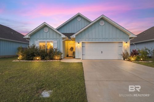 4111 Montague Dr, Gulf Shores, AL, 36542-7310 | Card Image