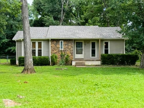 699 Blazer Ave, Smyrna, TN, 37167-4517 | Card Image