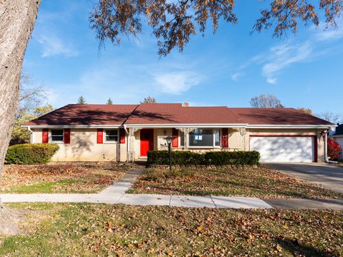 7721 Stevens St, Darien, IL, 60561-4427 | Card Image