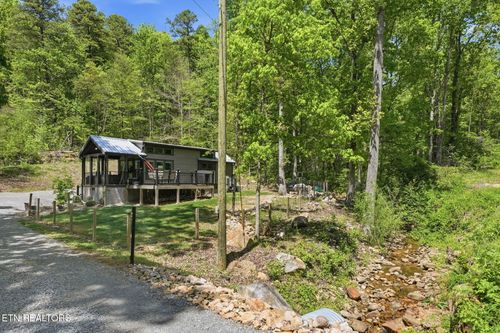 1429 Alpine Dr, Sevierville, TN, 37876-9203 | Card Image