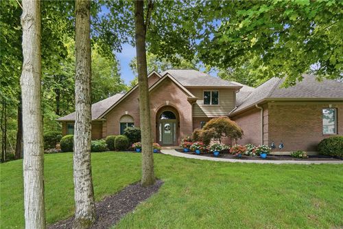 2351 Wellington Ln, Beavercrk Twp, OH, 45385-8980 | Card Image