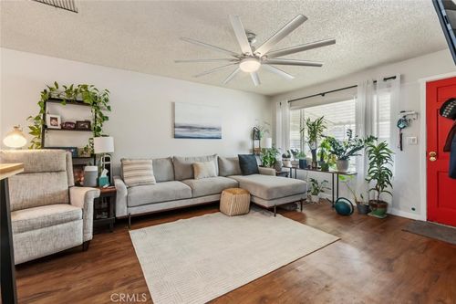 35-150 E Lakeshore Dr, Lake Elsinore, CA, 92530-4245 | Card Image