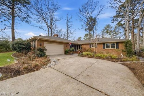 2808 Pine Ridge Ln, Virginia Beach, VA, 23452-7721 | Card Image