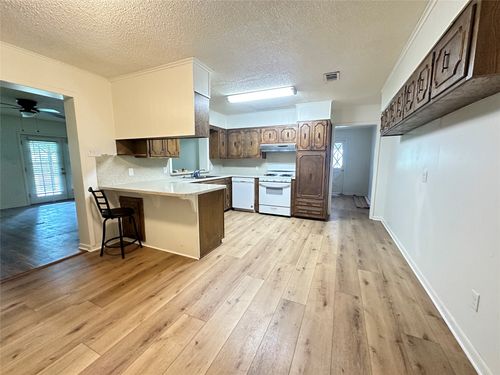 127 Lawrence Dr, Haughton, LA, 71037-7433 | Card Image