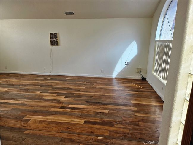 27600 Silver Lakes Pkwy, House other with 4 bedrooms, 3 bathrooms and 2 parking in Helendale CA | Image 6