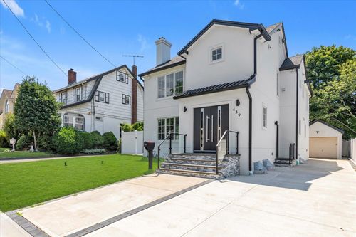 439 Bayview Ave, Cedarhurst, NY, 11516-1210 | Card Image