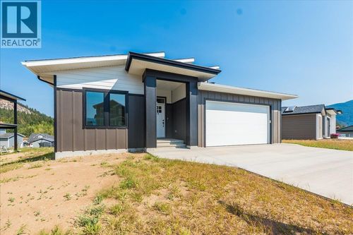 1509 Aspen Lane, Castlegar, BC, V1N4X8 | Card Image