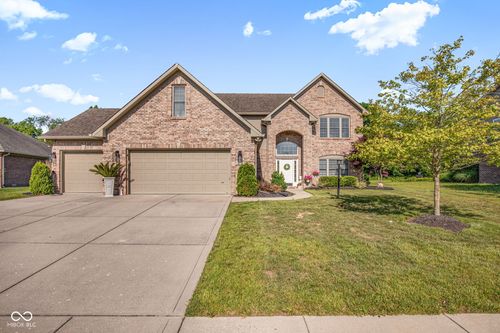 6054 Easy Ln, Indianapolis, IN, 46259-6812 | Card Image