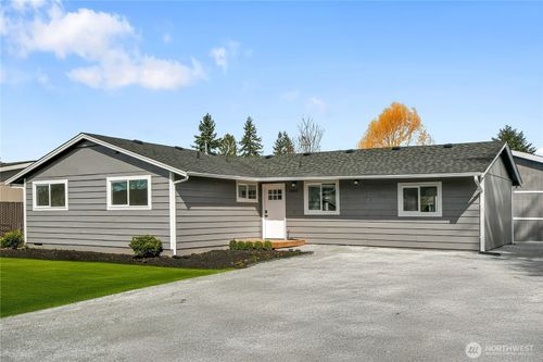 1006 Fidalgo St, Sedro Woolley, WA, 98284-1815 | Card Image